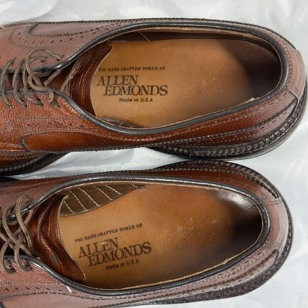 Allen Edmonds MacNeil Derby Men 9 B Brown Pebble Grain Leather Longwing Brogues